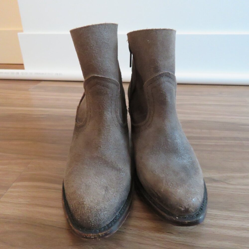 FREEBIRD BY STEVEN Salt Distressed Suede Bootie Boots in Taupe Gray - Size 6 - Picture 10 of 16